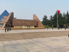 -上海市龙华烈士陵园