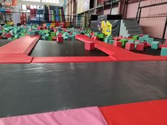 -天空之城蹦床攀岩运动馆·团建拓展·亲子游乐·生日派对(合肥店)