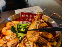 -麦凯伦烧烤·精酿超级工厂店(金桥总店)