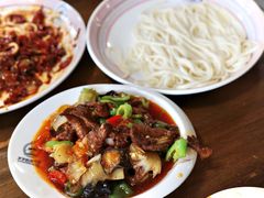 -歹歹的加个面过油肉拌面