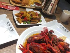-叶派龙虾•招牌香辣蟹·海鲜(中海国际店)