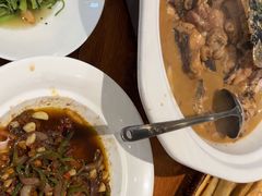 -黄泥岗·地道湖北菜(奥特莱斯店)