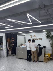 -宫铭烫发染发接发店