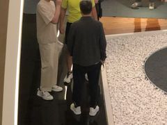-上海滴水湖皇冠假日酒店