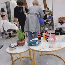 -V8潮牌·接发烫染连锁