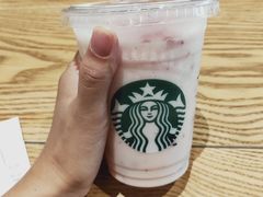 草莓酸奶星冰乐-星巴克臻选(济南万达店)