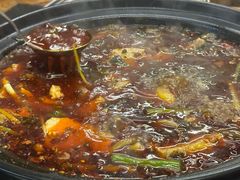 贡椒木姜锅-小饕荟雅安贡椒鱼鲜馆(广福桥店)