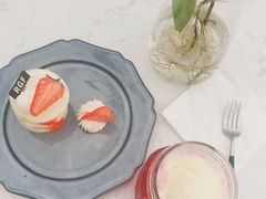 奶油草莓裸蛋糕-RGF(巨鹿路店)