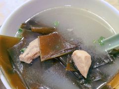 -董哥山城碗碗香(美专校街店)