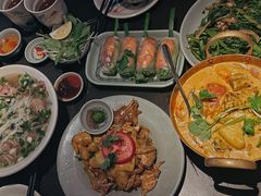 -大头虾越式风味餐厅(光明广场店)