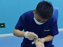 -Andrew指甲专科灰指甲·甲沟炎矫正·3D步态矫形鞋垫定制(浦三路店)