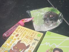 -奈雪的茶(亨特国际广场店)