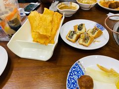 -楼外楼大刀肉传统火锅居(博学路店)