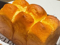 -HOT CRUSH趁热集合·现烤面包(上海环球港店)