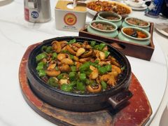 -梅利汴京烤鸭•开封豫菜地标店(东大街店)