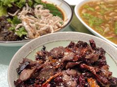 -蔼若春.传承三十年云南菜(金碧公园店)