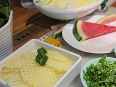 -巴渝瓦肆重庆鲜火锅(宝龙环湖店)