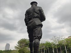 -英雄广场
