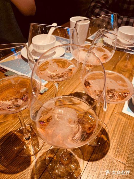 胡桃里音乐酒馆(世贸天阶店)起泡酒图片 - 第1张