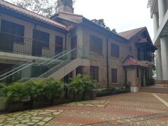 -香港大学