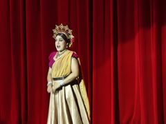 -金东尼人妖秀