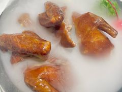 招牌玻璃乳鸽-3号仓库·创意中国菜(新世界城店)