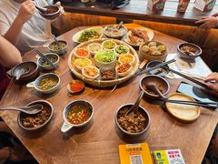 -包整·丝娃娃(一览甲秀楼风景店)