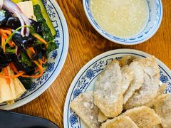 老北京炸灌肠-门框胡同百年卤煮(新街口店)