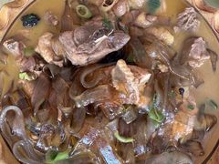 -华龙特色大骨鸡农家菜馆