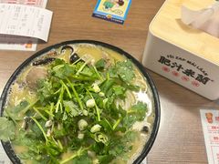 -肥汁米蘭香港米线(定西路店)