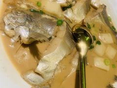 家烧白扁中鲳鱼-甬府小鲜(万象城店)