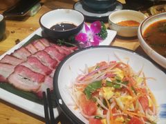 -老滇山寨•云南特色菜•地方菜•民族风情歌舞表演(金碧店)