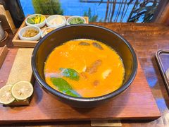 -银米·云南传统过桥米线(双廊黑金冠店)