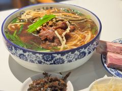 -镇南锅盖面馆(解放路店)