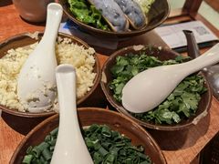 -周小明火锅(黑金冠社区店)