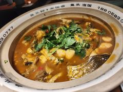 -魏铭鱼头捞饭(晋阳路店)