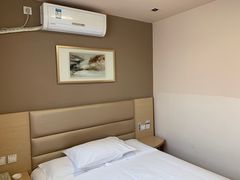 -银座佳驿(济南花园路华信银座商城店)