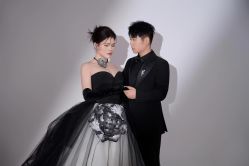 -喜爱高定婚纱摄影