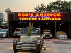 -席娜卡琳火车铁道夜市