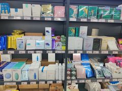 -综合保税区进口商品直销中心(新百店)