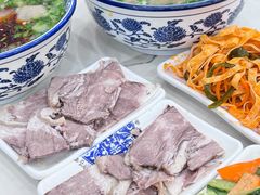 -伊穆祥牛肉面总店·清真
