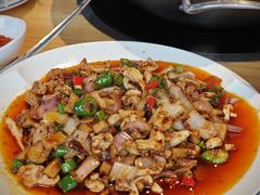 -大众跷脚牛肉馆·非遗传承单位(峨眉山店)