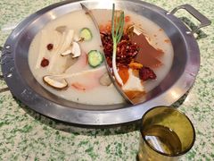 -肖婷姐大铁锅重庆火锅(南湖店)