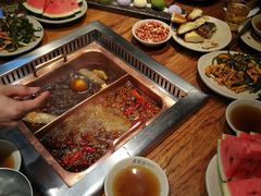 -老牌坊云南鱼豆花火锅(爱建店)