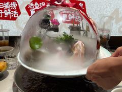 -爱你您·自家鱼塘·活水喷泉鱼火锅(八里店)