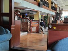 -OLD TREE老树咖啡·西餐厅(台山人工湖店)