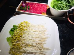 -山城鼎重庆老火锅(西安钟楼店)
