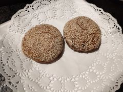 宫廷芝麻烧饼-铜来聚老北京涮肉(恒隆广场店)