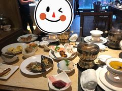 -雍和会海鲜姿造自助(湖东路店)