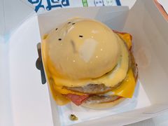 芝士熔岩牛肉汉堡-前进5路汉堡炸鸡(前进五路店)